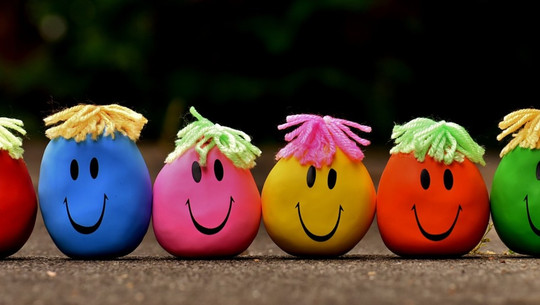 kreativ-denken-heisst-frei-und-bunt-zu-denken-cc0-pixabay-alexas_fotos-180701 Kreativ denken heißt frei und bunt zu denken