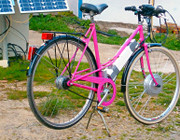 E-Bike an Solartanke