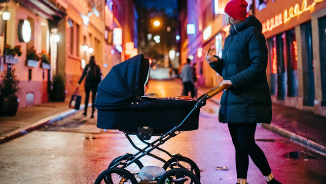 nachhaltige-kinderwagen-angelcab-nacht-201007-1280x720 Schicke Kinderwagen gibt's auch in nachhaltig
