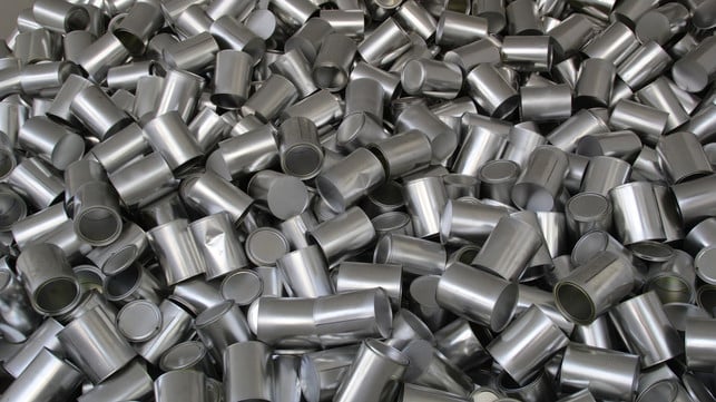 auch-die-aluminium-produktion-macht-dosen-zum-prob-cc0-pixabay-ziodanilo-200601_download Auch die Aluminium-Produktion macht Dosen zum problematischen Produkt.