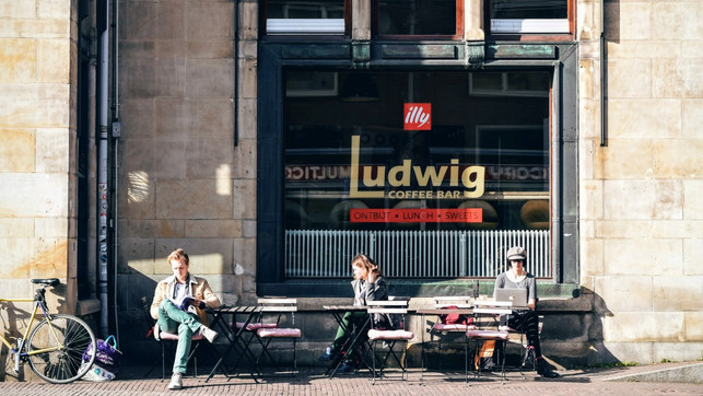 wv-freundlichkeit-unsplash-tim-gouw-260520-1280x720-1