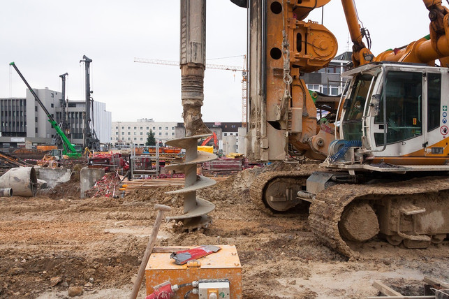 bis-zu-mehreren-kilometern-wird-in-die-erde-gebohr-cc0-pixabay-stux-191122_download Bis zu mehreren Kilometern wird in die Erde gebohrt, um Geothermie zu nutzen.