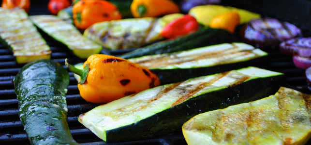 Kugelgrill Test Gemüse grillen Bei einer abwechslungsreichen ausgewogenen Ernährung sind Nahrungsergänzungsmittel überflüssig.