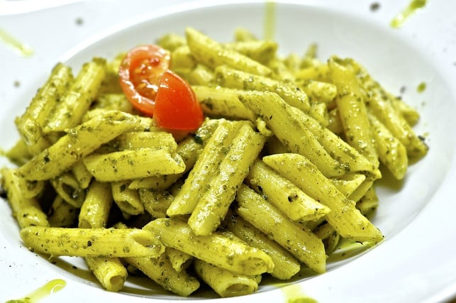 aus-estragon-kannst-du-auch-pesto-machen-cc0-pixabay-andy333-201217_download Aus Estragon kannst du auch Pesto machen.