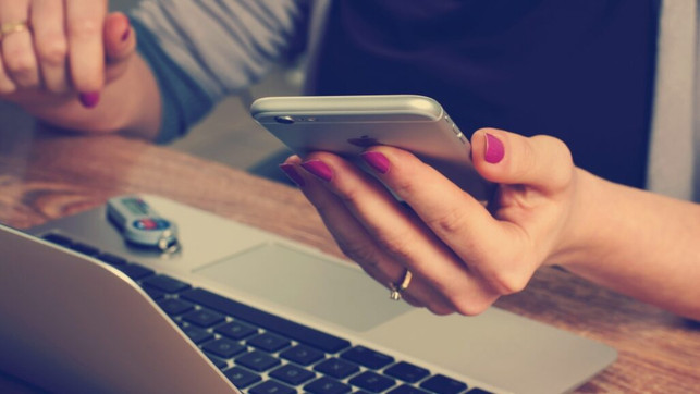 wv-interviewzukunftderarbeit-us-firmbee-com-310321-1280x720-1-1024x576-5 TK Interview