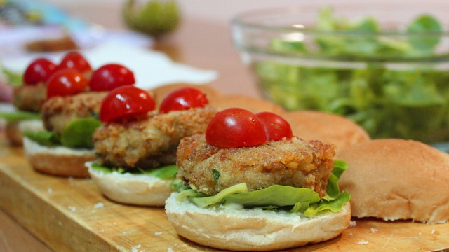 Linsenbratlinge Selber Machen: Rezept Für Leckere Patties - Utopia.de