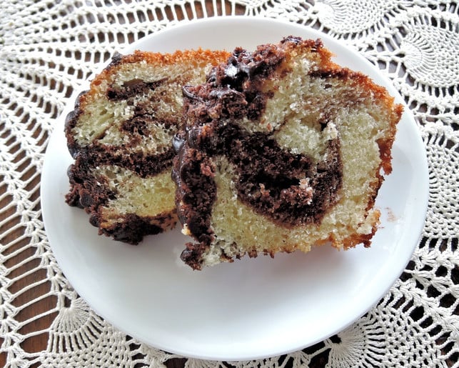 mit-einer-schokoladenglasur-oder-nuessen-im-teig-ka-cc0-pixabay-pixel1-200322_download Mit einer Schokoladenglasur oder Nüssen im Teig kannst du den Marmorkuchen ohne Ei leicht abwandeln.