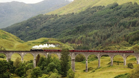 mit-dem-zug-durch-schottland-cc0--pixabay--steenjepsen-250806 Mit dem Zug durch Schottland
