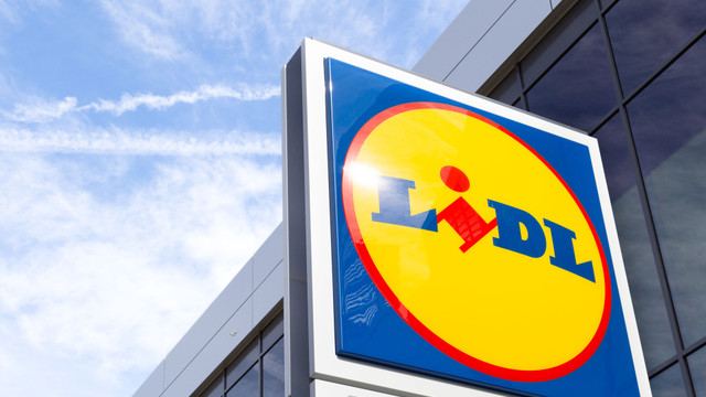 Erst Aldi, jetzt Lidl: Discounter verbessert sein Milch-Angebot Noroviren: Freshona Bio Beerenmischung bei Lidl zurückgerufen
