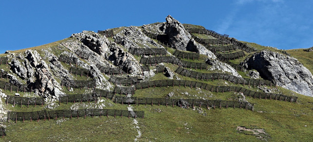 lawinenschutz-in-den-bergen-cc0-pixabay-noname_13-231211_download Lawinenschutz in den Bergen.