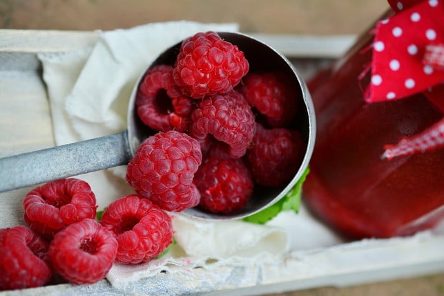 gelagerte-himbeermarmelade-schmeckt-das-ganze-jahr-cc0-pixabay-congerdesign-240621_download Gelagerte Himbeermarmelade schmeckt das ganze Jahr über.