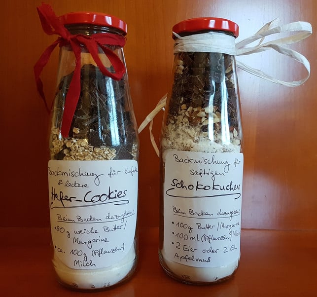 beschrifte-die-glaeser-mit-der-backanleitung-und-ve-charlotte-gneupel-utopia-181110_download Beschrifte die Gläser mit der Backanleitung und verziere sie nach Belieben.