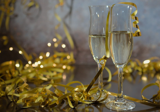 an-silvester-faellt-viel-muell-an-cc0-pixabay-peggychoucair-241227_download An Silvester fällt viel Müll an.