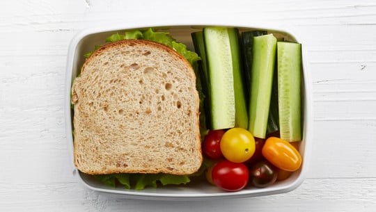 Healthy lunch box brotdose füllen
