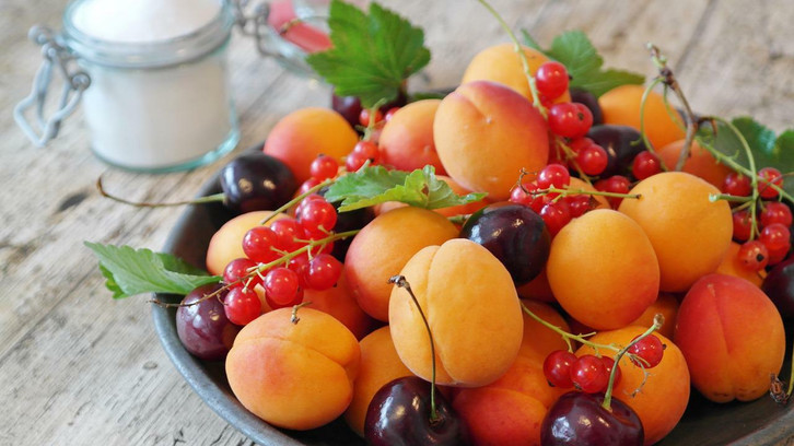 Consequences of too much fruit can be stomach pain and diarrhea.