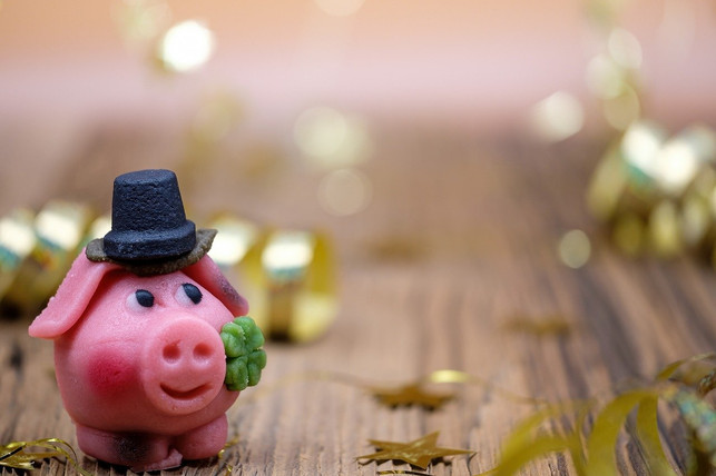 lebensmittelverpackungen-gehoeren-je-nach-zusammens-cc0-pixabay-bru-no-241227_download Lebensmittelverpackungen gehören je nach Zusammensetzung in die Gelbe Tonne, den Restmüll oder das Altpapier.