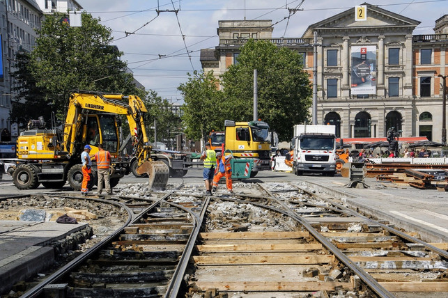 teer-ist-im-strassenbau-nur-noch-eine-altlast-cc0pixabayinstagramfotografin-200416_download Teer ist im Straßenbau nur noch eine Altlast.