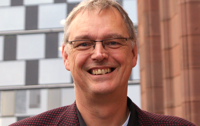 Ökonomen über Grundeinkommen: Ausbeutung der Tüchtigen oder Ende der "Lohnsklaverei"? Bedingungsloses Grundeinkommen und Aktienmarktsozialismus