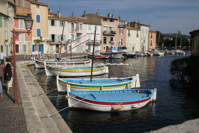 die-hafenstadt-matigues-gilt-als-franzoesisches-ve-cc0--pixabay--vapernin-250616_download Die Hafenstadt Matigues gilt als "französisches Venedig".