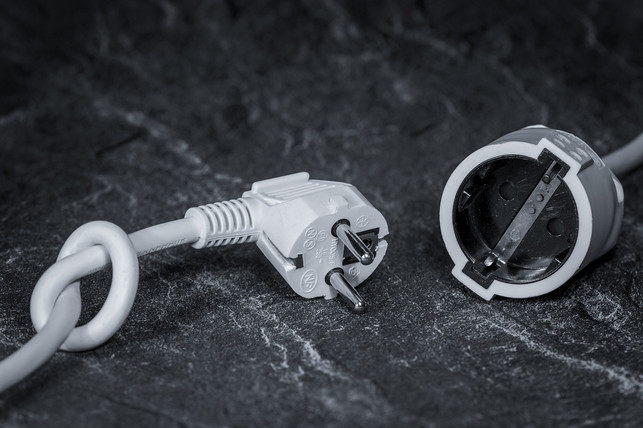 fuer-menschen-mit-hohem-stromverbrauch-lohnt-sich-e-cc0-pixabay-analogicus-240628_download Für Menschen mit hohem Stromverbrauch lohnt sich Eigenverbrauch.