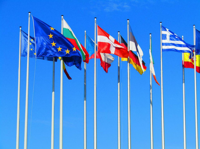 konzertierte-aktionen-gibt-es-auch-international-cc0-pixabay-endzeiter-220727_download Konzertierte Aktionen gibt es auch international.
