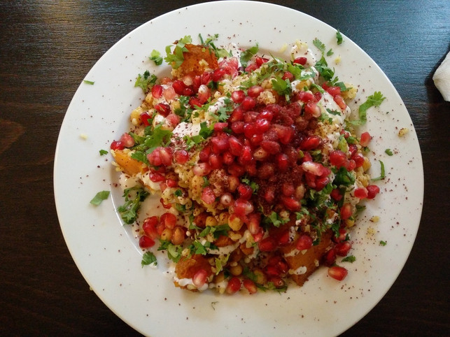 couscous-eignet-sich-ebenfalls-fuer-salat-mit-grana-cc0-pixabay-andics-191213_download Couscous eignet sich ebenfalls für Salat mit Granatapfel.