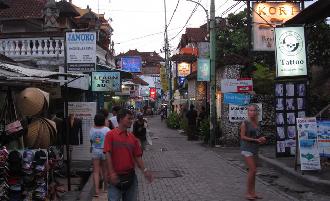 kuta-bali-tourismus-zerstoert-x-ken-marshall-160824-1280x800 kuta-bali-tourismus-zerstoert-x-ken-marshall-160824-1280x800