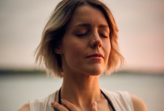 mit-bauchatmung-kannst-du-den-sympathikus-einfach-cc0-unsplash-darius-bashar-230424_download Mit Bauchatmung kannst du den Sympathikus einfach beruhigen.