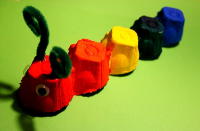 so-aehnlich-koennte-deine-raupe-aus-eierkarton-ausse-utopiadechantal-gilbrich-190124_download So ähnlich könnte deine Raupe aus Eierkarton aussehen.