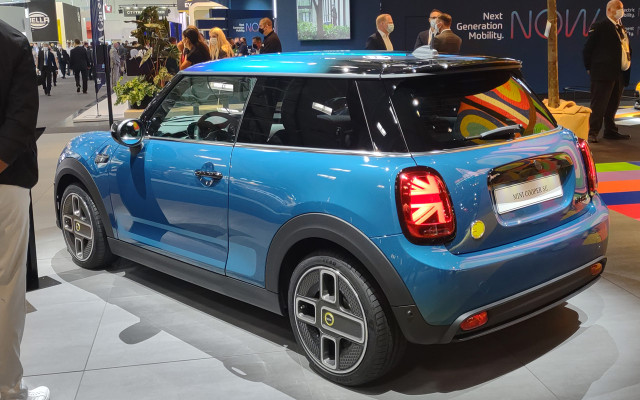 IAA2021MiniCooperSEElektro-p-PatrickFreiwah-210908-1280x800 Mini Cooper SE Facelift Elektro auf der IAA 2021