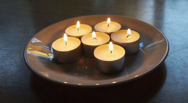 erdoel-produkte-pb-teelicht-170808-1280x700 Erdölprodukte Teelichter