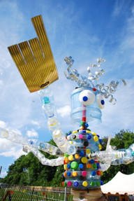 Festival-Paleo-recycling-statue_x_joel-bez_050216 Eine Recycling-Statue auf dem Paleo Festival Nyon.