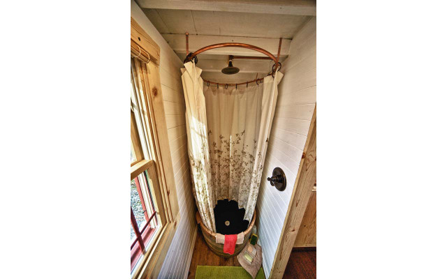 150728-tiny-tack-house8_ku_christopher-tack_1280x800