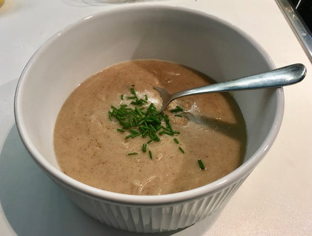 mehlschwitze-sosse-mit-frischem-schnittlauch-martina-naumann-utopia-180609_download Mehlschwitze-Soße mit frischem Schnittlauch.