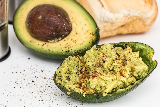bereite-die-avocado-zu-und-hebe-sie-in-form-von-di-cc0-pixabay-stevepb-220928_download Bereite die Avocado zu und hebe sie in Form von Dips und Soßen auf.