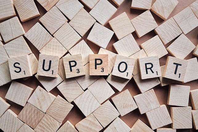 Human-Die-am-aid syndrome-led-wool-self-pixabay-wokandapix-220702_download People who suffer from helper syndrome do not want to accept support from their fellow human beings.