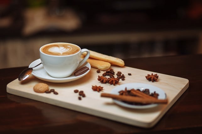 auch-die-positiven-gefuehle-die-wir-mit-kaffee-ver-cc0-pixabay-grafmex-250107_download Auch die positiven Gefühle, die wir mit Kaffee verbinden, können dazu führen, dass Kaffee süchtig macht.