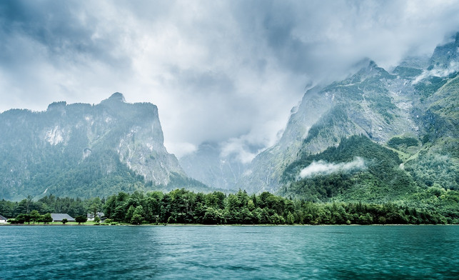 am-ende-der-strecke-bad-reichenhall-bis-berchtesga-cc0-pixabay-lver-220503_download Am Ende der Strecke Bad Reichenhall – Berchtesgaden kannst du den Königssee besuchen.