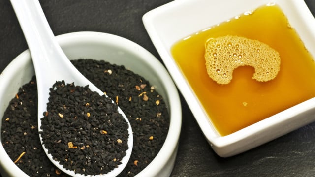 black cumin seeds and black cumin oil Schwarzkümmelöl wirkung