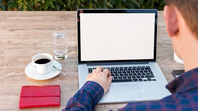 yoga-homeoffice-cc0-pixabay-teefarm-211225 yoga homeoffice