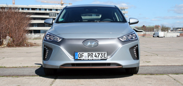 Hyundai Ioniq Electric Ioniq Electric: maximale Reichweite laut Hyundai 280 Kilometer