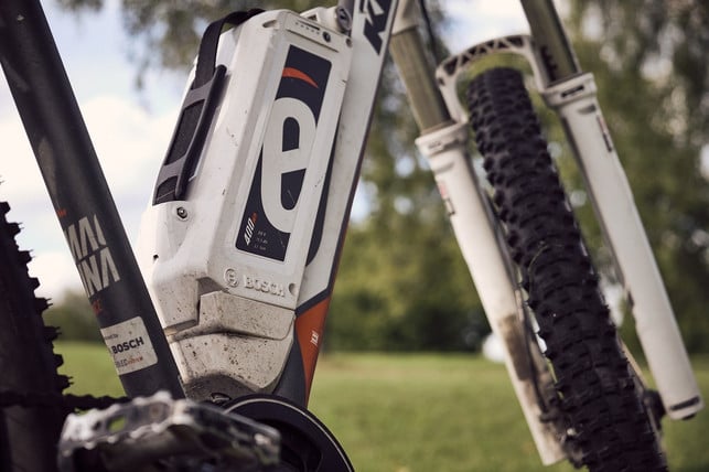 eine-e-bike-akku-reparatur-ist-oft-aufwendig-und-s-cc0-pixabay-danielkirsch-230119_download Eine E-Bike-Akku-Reparatur ist oft aufwendig und sollte von Fachpersonal übernommen werden.