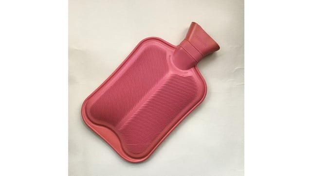 Nachhaltige Wärmflaschen Nachhaltige Wärmflaschen bestehen oft aus Naturkautschuk.