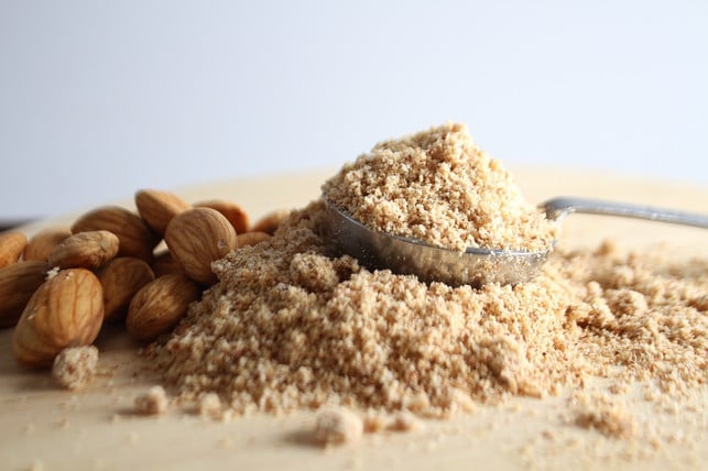 nuesse-kannst-du-sowohl-naturbelassen-als-auch-gema-cc0-pixabay-jennyleenaguirre-230612_download Nüsse kannst du sowohl naturbelassen als auch gemahlen oder gehackt einfrieren.