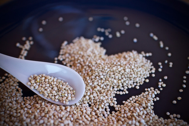 bevorzuge-quinoa-in-bio-und-fairtrade-qualitaet-cc0-pixabay-sweetlouise-250106_download Bevorzuge Quinoa in Bio- und Fairtrade-Qualität.