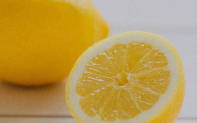 verwende-fuer-zitronenbutter-nur-unbehandelte-zitro-cc0-pixabay-stocksnap-181030 Verwende für Zitronenbutter nur unbehandelte Zitronen.