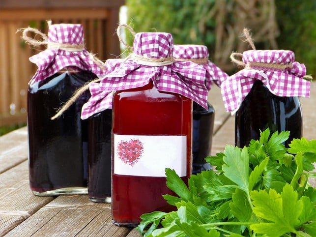 in-sirup-rezepten-kannst-du-den-zucker-leicht-erse-cc0-pixabay-silviarita-190824_download In Sirup-Rezepten kannst du den Zucker leicht ersetzen.