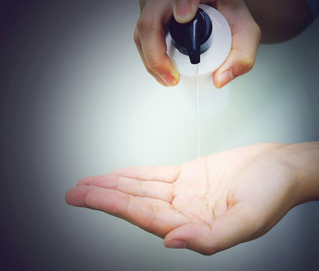 If you don't want to shower without soap, you should consider a few points when choosing a product.