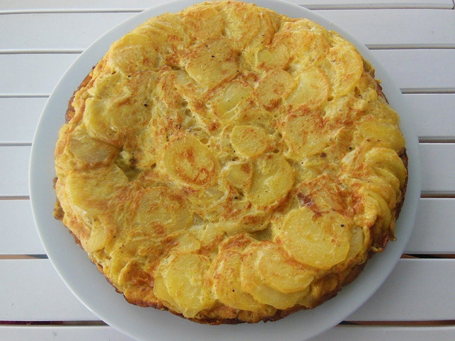 fuer-das-rezept-fuer-tortilla-de-patatas-brauchst-du-cc0-pixabay-gutundtasty-200520_download Für das Rezept für eine Tortilla de Patatas brauchst du nur wenige Zutaten.