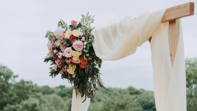 eine-tiny-wedding-kann-intimer-und-guenstiger-sein-cc0-unsplash-samantha-gades-240425_download Eine Tiny Wedding kann intimer und günstiger sein, als eine große Hochzeit.